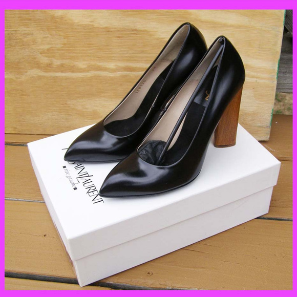 New Yves Saint Laurent sz 39/8.5 black pumps w/box - Picture 1 of 7